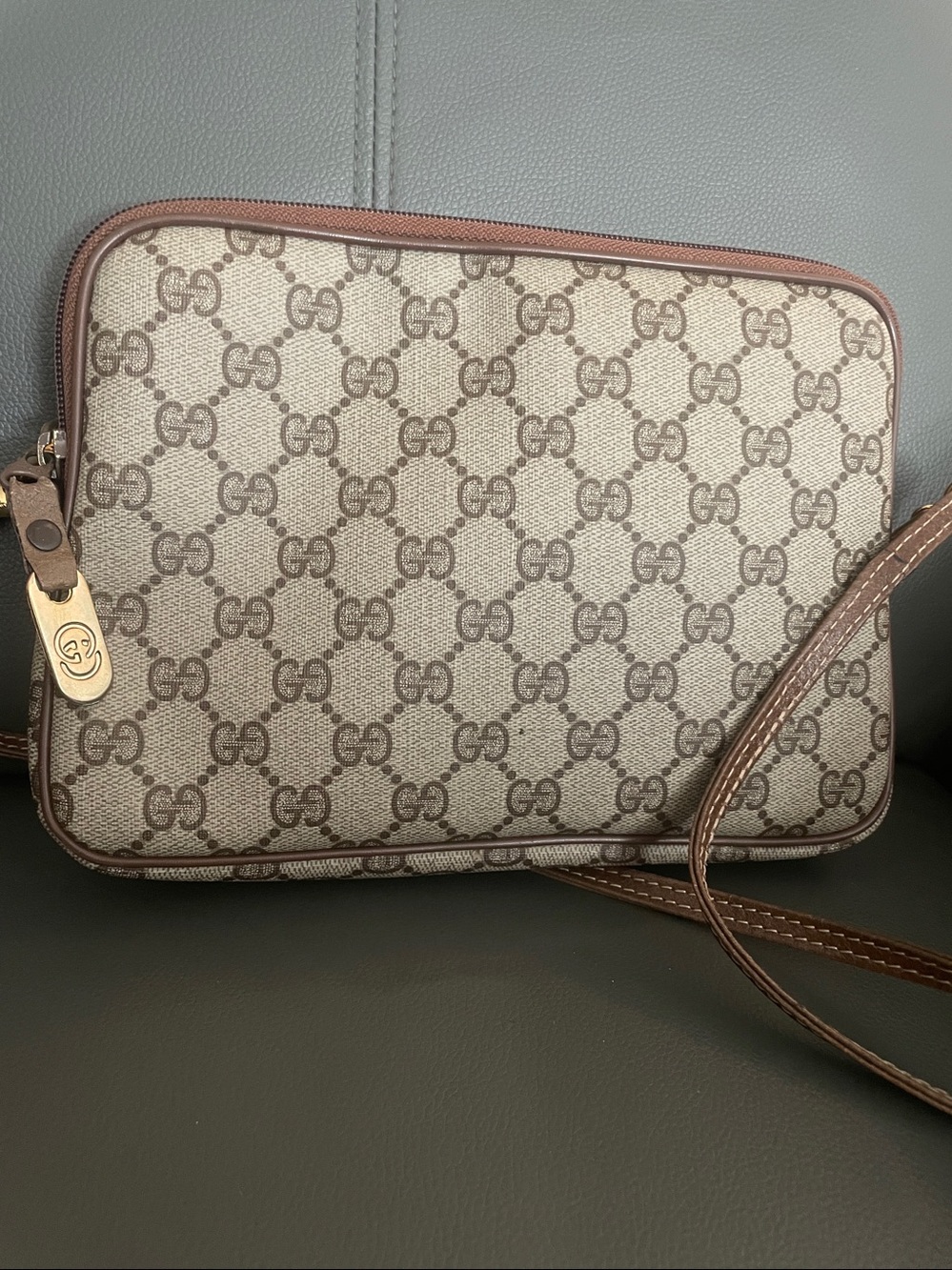 Gucci vintage gg shoulder bag
